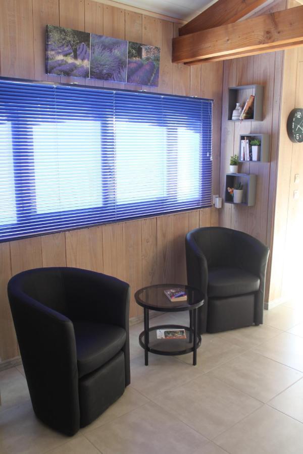 Les Jarres Bleues Apartment Grillon Exterior photo